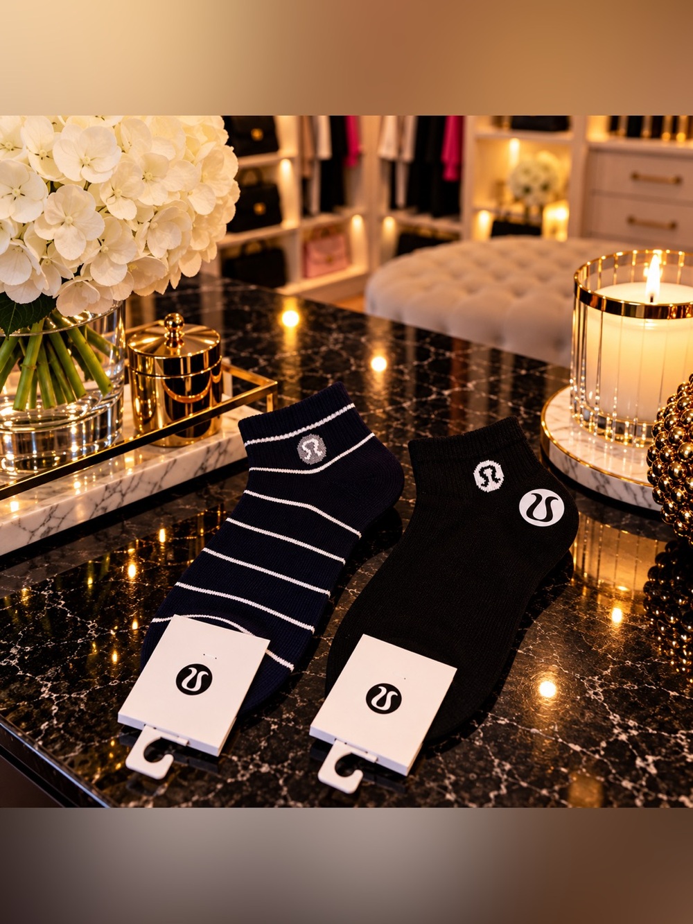 π€ Lululemon Ankle Socks 4 Pair Set NWT Black Pink Stripe - Picture 2 of 3